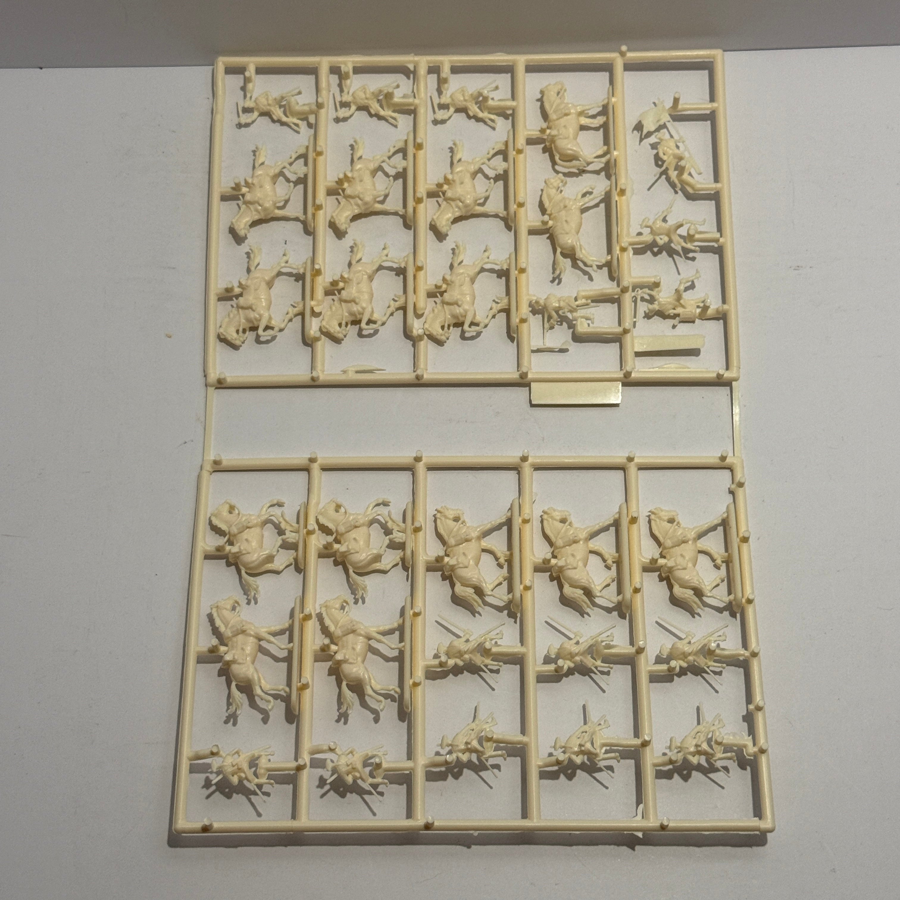 Revell Osterreichische Dragoner 1/72 Scale Model Kit #2573